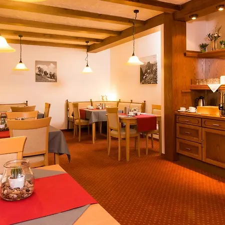 Inn Gaestehaus Carola