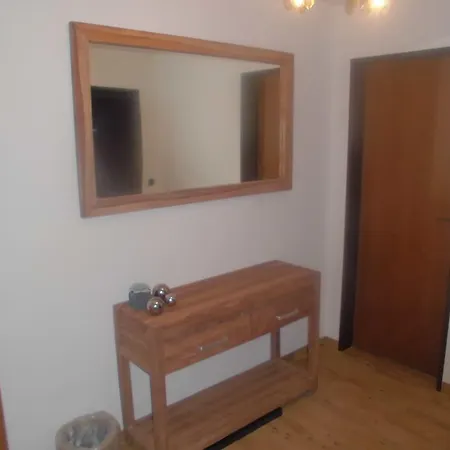 Inn Gaestehaus Carola 3*